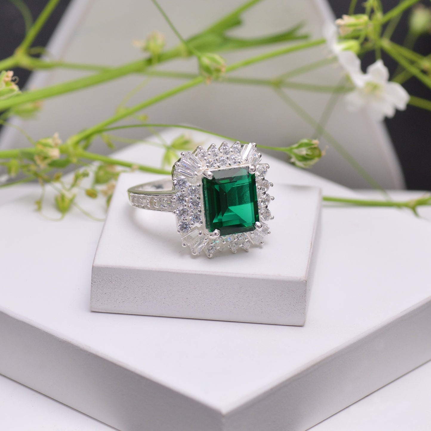 925 Sterling Silver Green Cubic Zircon Statement Ring For Women